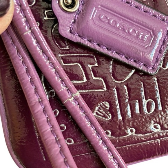 COACH Poppy Wristlet - Picture 9 of 9